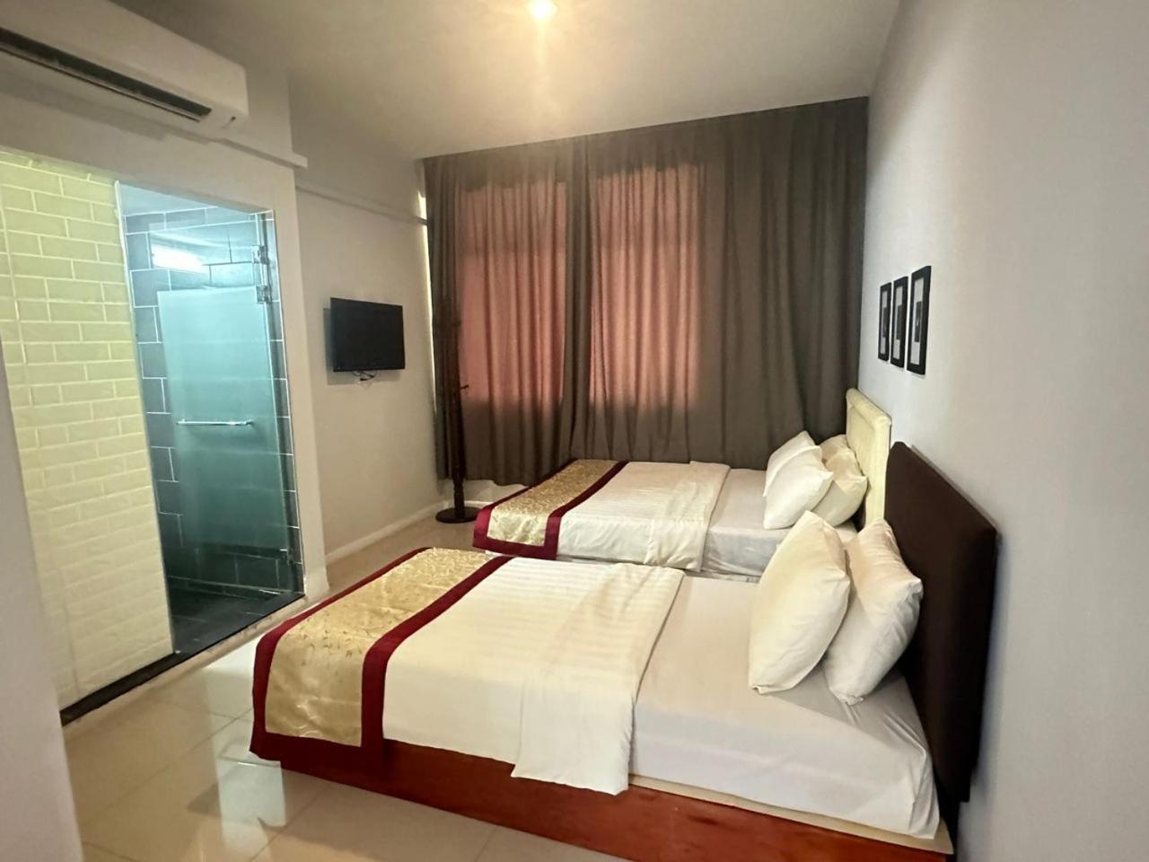 Kingsman Boutique Hotel Kota Kinabalu Esterno foto